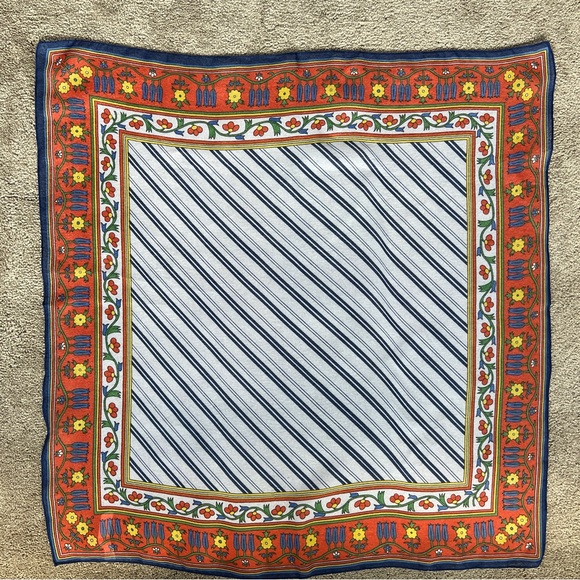 Scarf Made in Italy - Picture 3 of 5